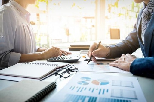 Asesoría Administrativa & Financiera